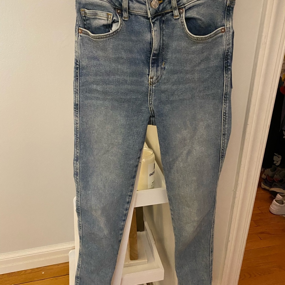 High wasted jeans
